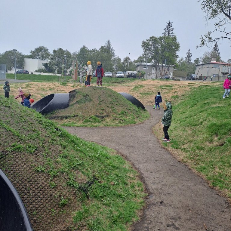 565b4f14-23a3-44bf-8c60-9b5e17aa1344