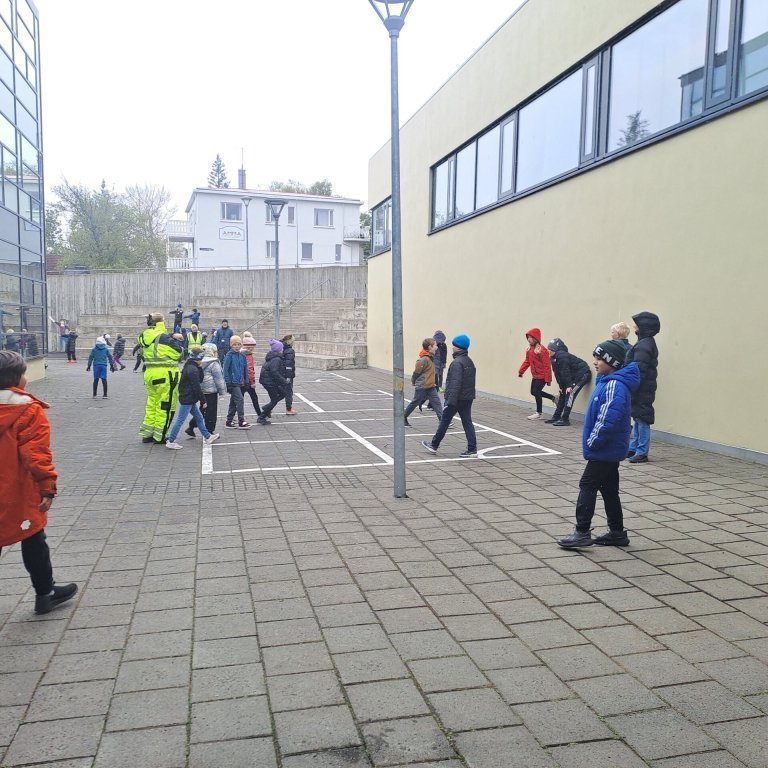 5c2ab9e2-35d1-4747-b3ec-f226d54c73dd