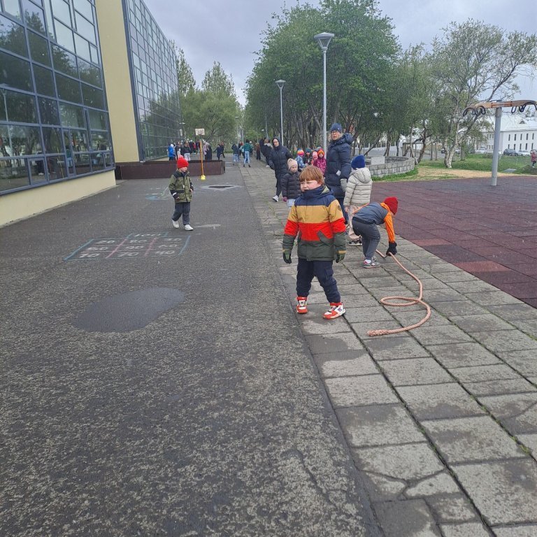 7f6e3ae4-9ab4-43c2-bca3-9c3db3b3de8e