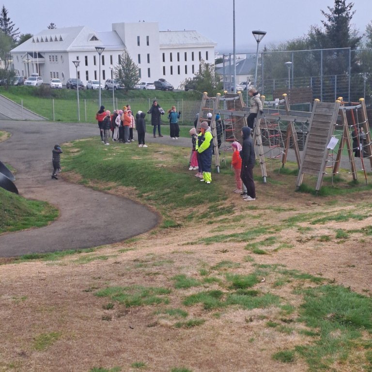 f042e3cf-1186-4630-b2ec-18b933e27892