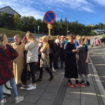 Kjólagjörningur í Gilinu