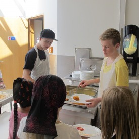 Tveir herramenn í starfskynningu