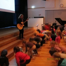 Höfuð, herðar, hné og tær