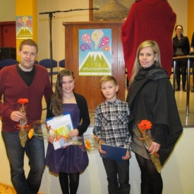 Sylvia og Gunnar ásamt kennurum sínum