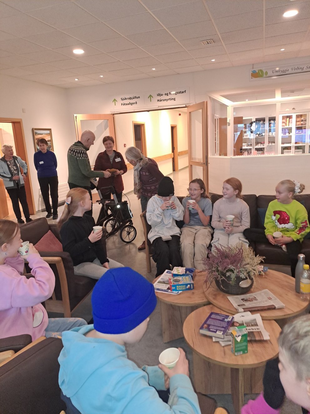 5. bekkur heimsækir Hlíð