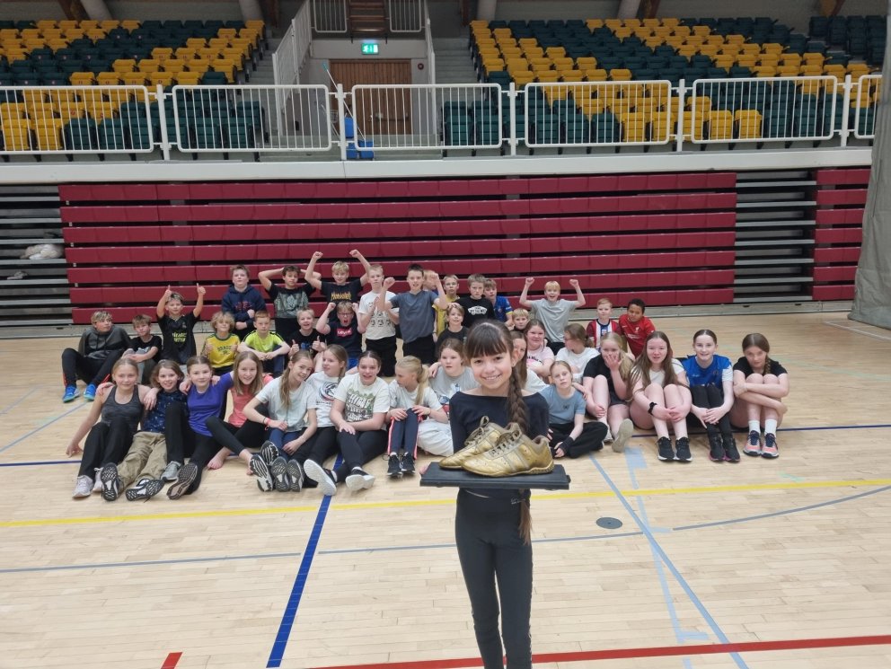 7. bekkur vinnur gullskóinn í „Göngum í skólann“ verkefninu!