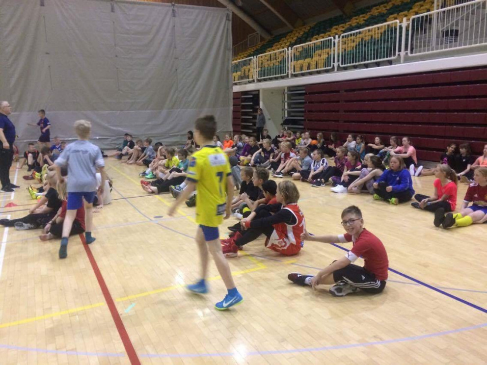 Lundarskóli í vinaheimsókn