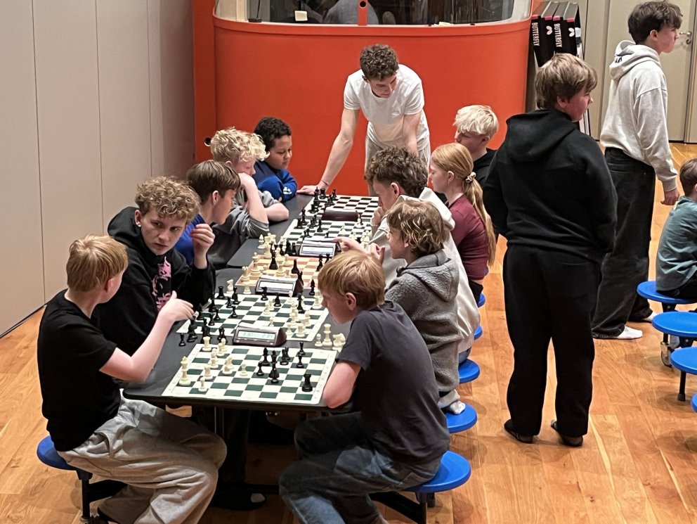 Skákmót í Brekkuskóla