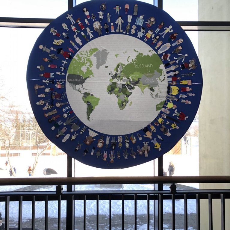 Fjölmenning í Brekkuskóla - afrakstur þemadaga