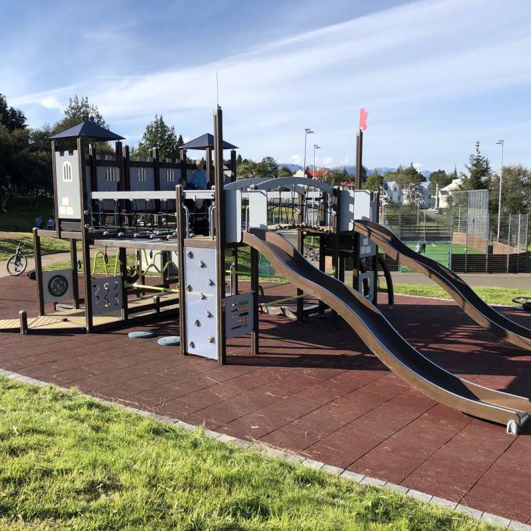 Endurbætur á skólalóðinni